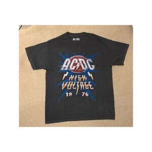 NWOT ACDC High Voltage Tee